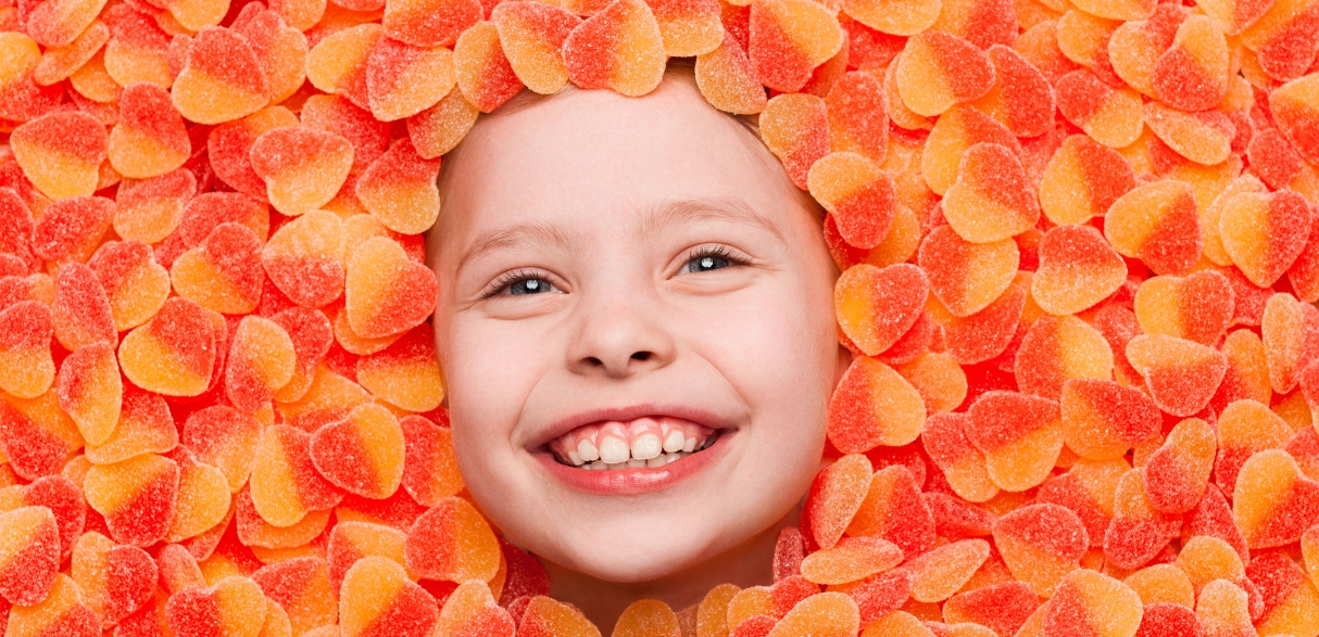 the impact of thanksgiving candy on your kids' teeth tricks to enjoy sweets safely